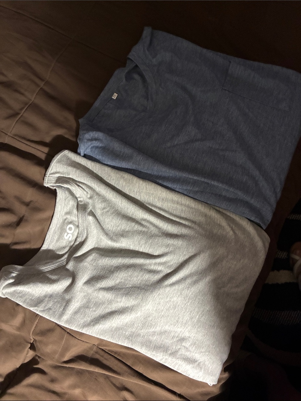 2 SO long Sleeve Tee in Gray a blue tee xxl NWOT